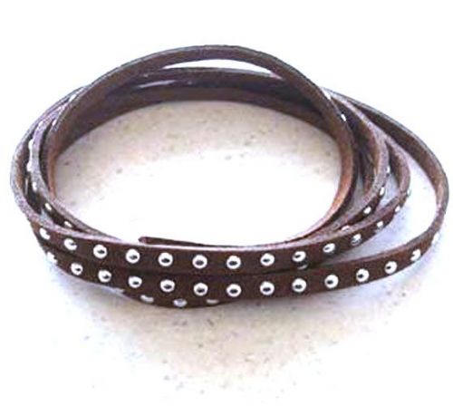 Faux Suède Cord With Studs - 5mm - Brown - 1m/ header bag 