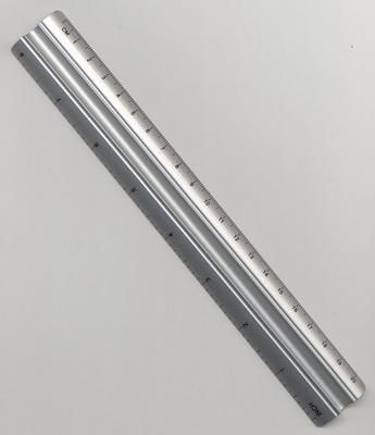 Regle en Acier - Aluminium - 20cm
